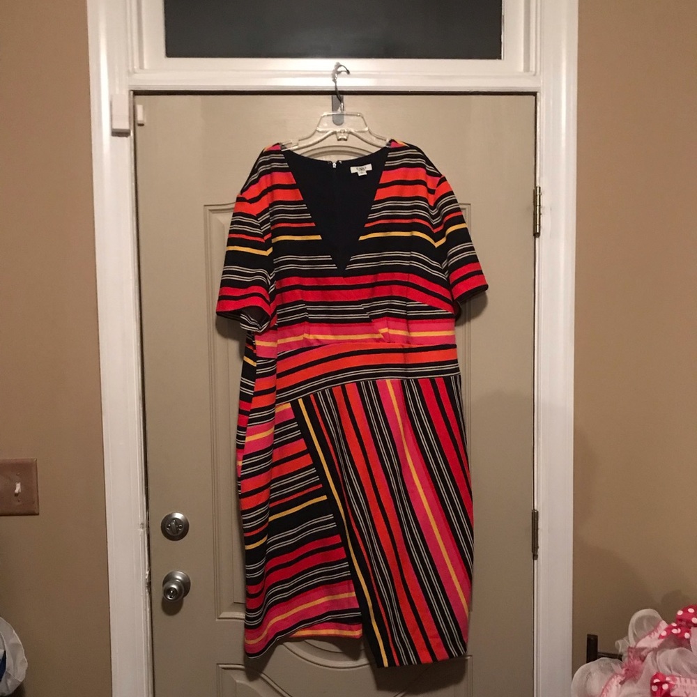 Ladies strip dress Sz 26w